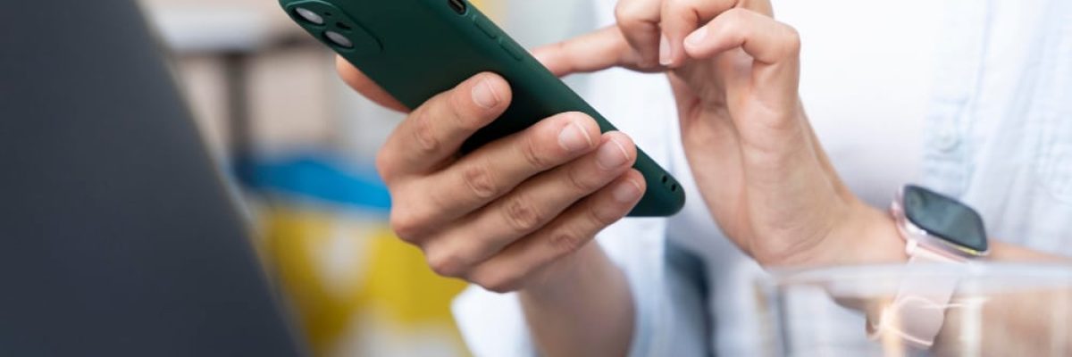 WhatsApp Business Banido